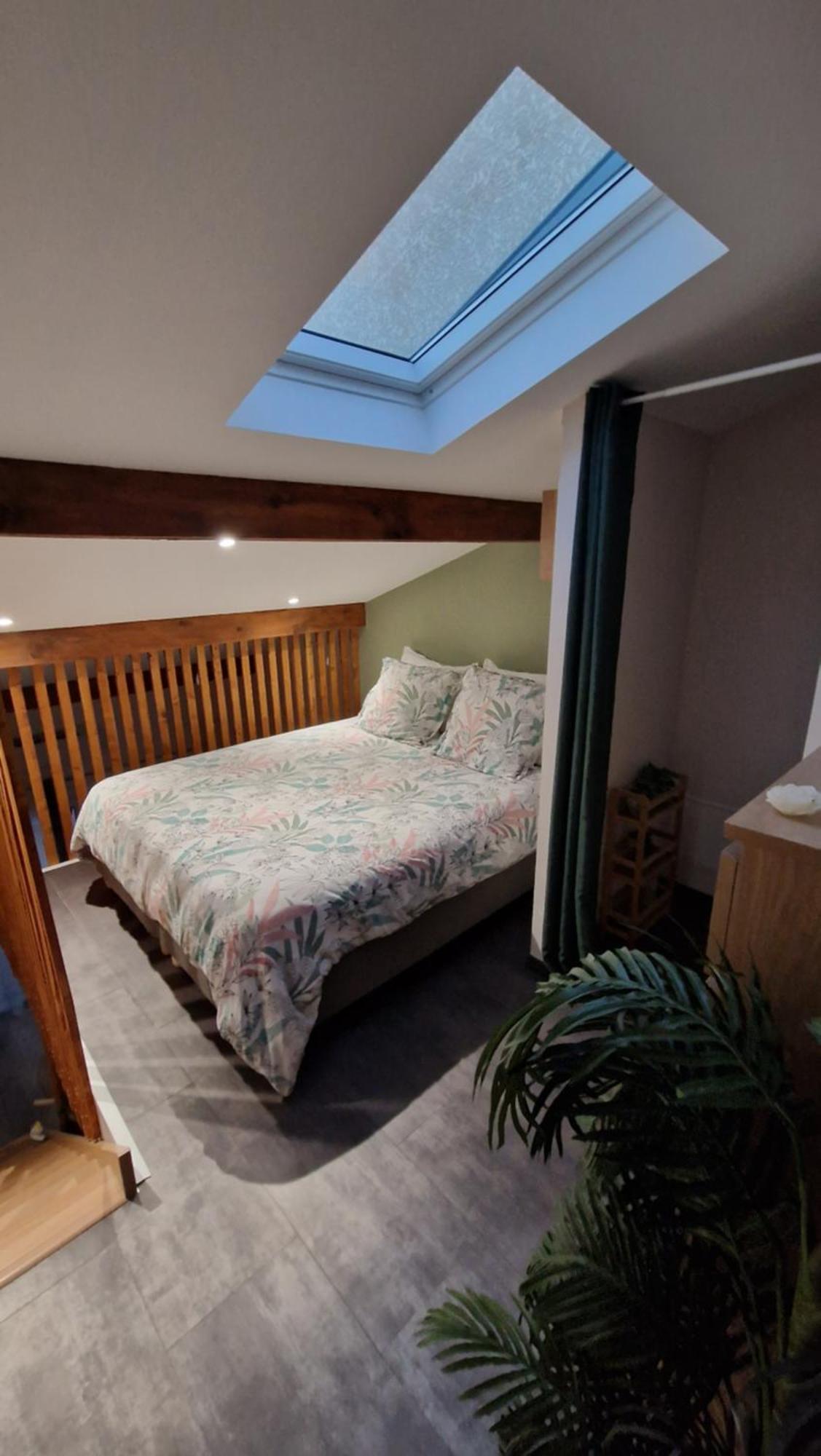 Appartement Pour 4 Avec Terrasse シャノ＝キュルソン エクステリア 写真