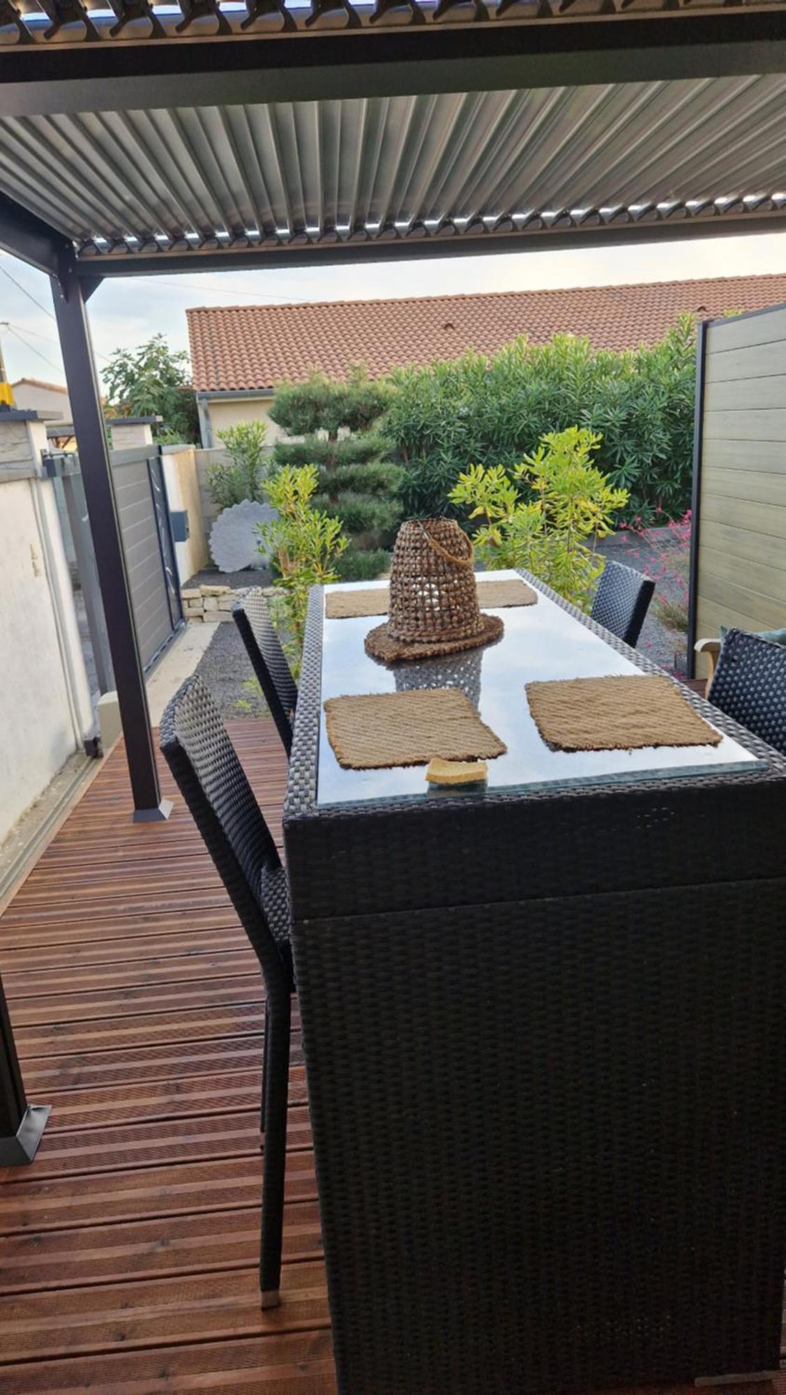 Appartement Pour 4 Avec Terrasse シャノ＝キュルソン エクステリア 写真